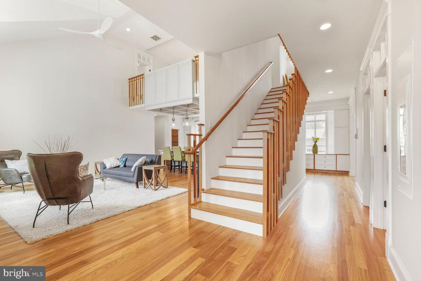 Alexandria, Virginia, 22301, United States, 6 Bedrooms Bedrooms, ,6 BathroomsBathrooms,Residential,Active,1825083