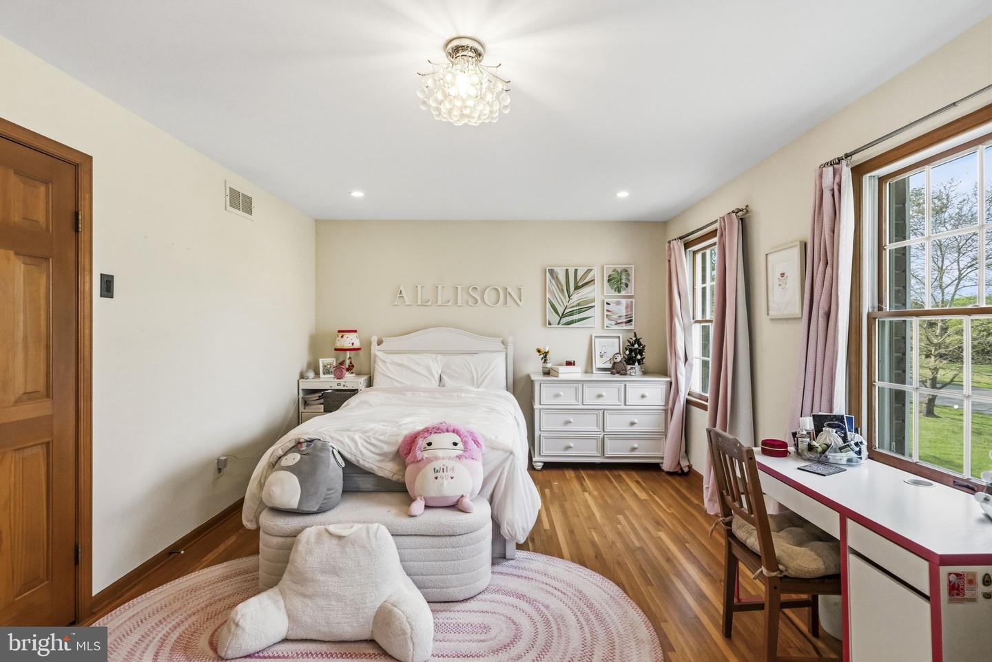 Princeton Junction, New Jersey, 08550, United States, 4 Bedrooms Bedrooms, ,3 BathroomsBathrooms,Residential,Contingent,2045693