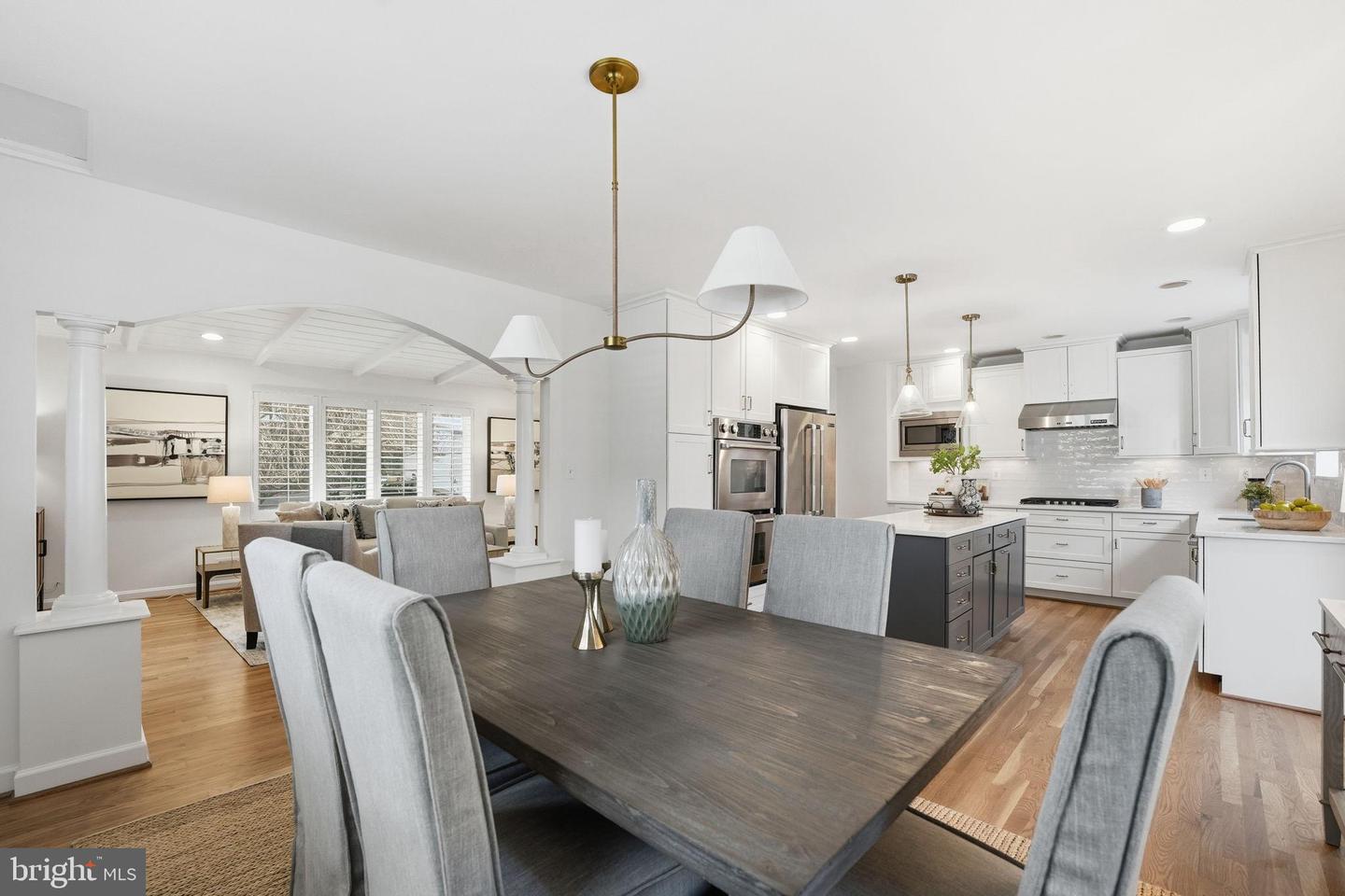 Arlington, Virginia, 22207, United States, 4 Bedrooms Bedrooms, ,3 BathroomsBathrooms,Residential,Pending,2010199