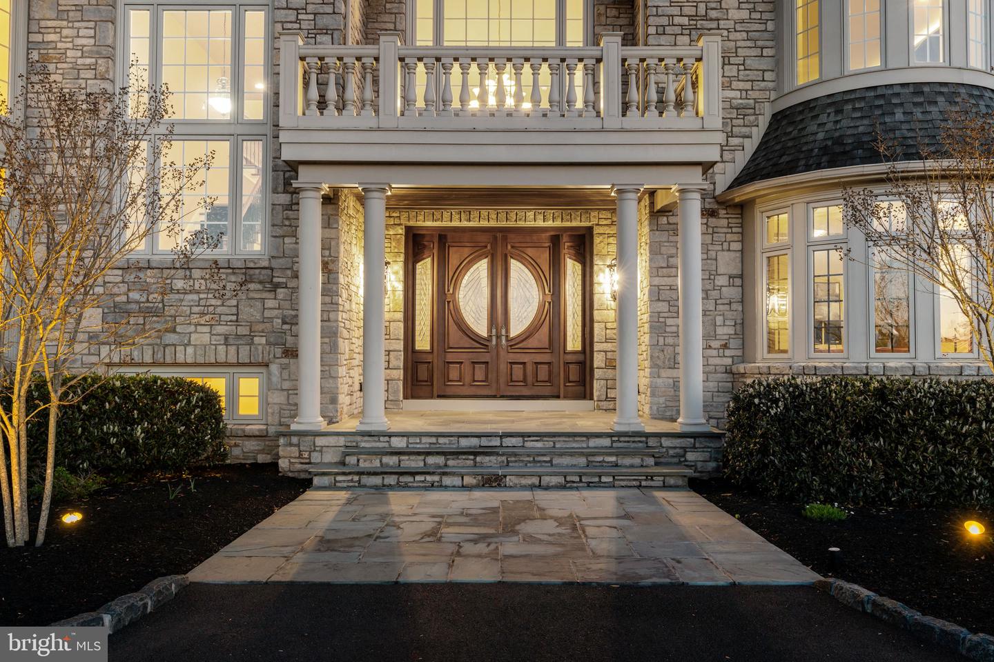 Perched at the pinnacle of an exclusive Upper Makefield Township encla – image 105