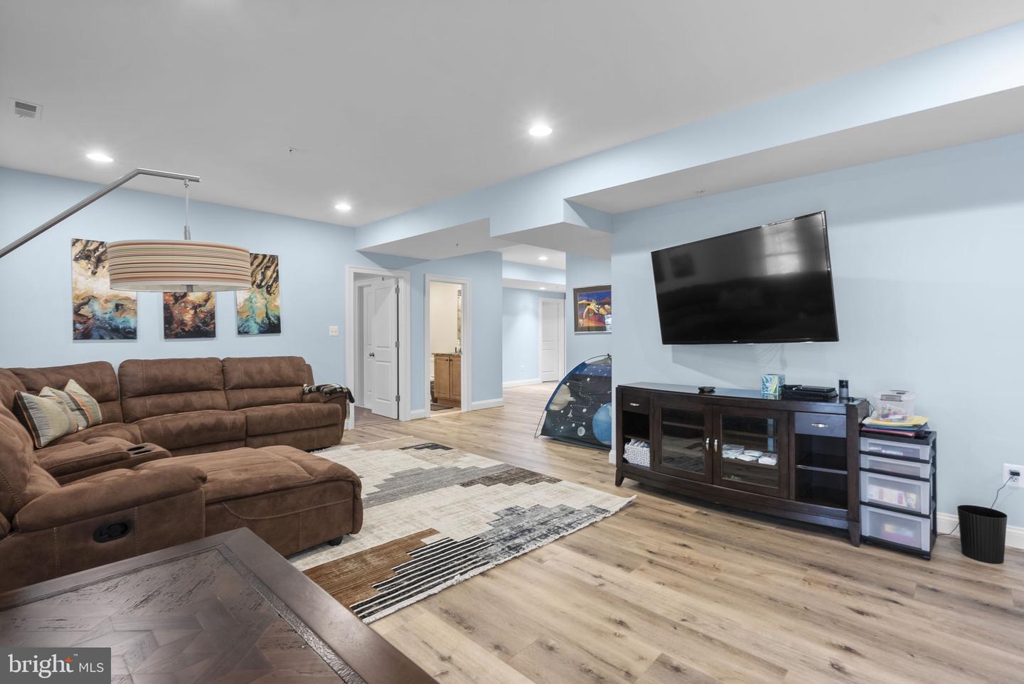 Bethesda, Maryland, 20814, United States, 5 Bedrooms Bedrooms, ,5 BathroomsBathrooms,Residential,Active,2045382