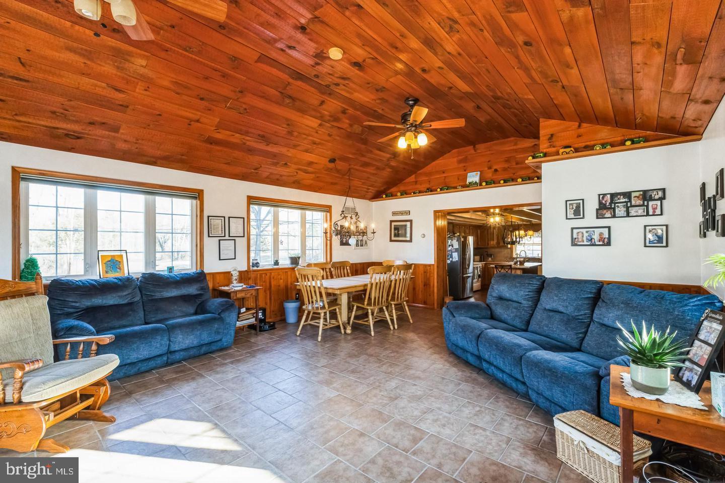 Schwenksville, Pennsylvania, 19473, United States, 3 Bedrooms Bedrooms, ,3 BathroomsBathrooms,Residential,Active,1985601