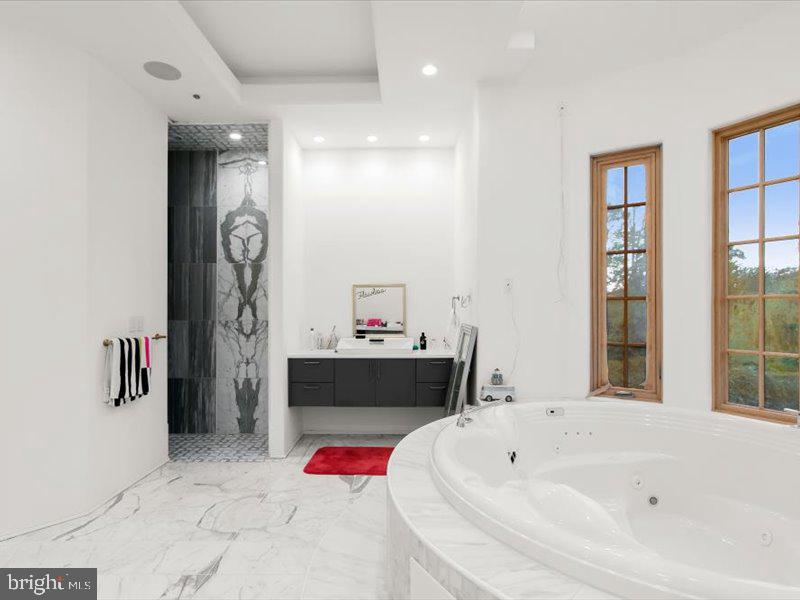 Potomac, Maryland, 20854, United States, 6 Bedrooms Bedrooms, ,7 BathroomsBathrooms,Residential,Active,1927645