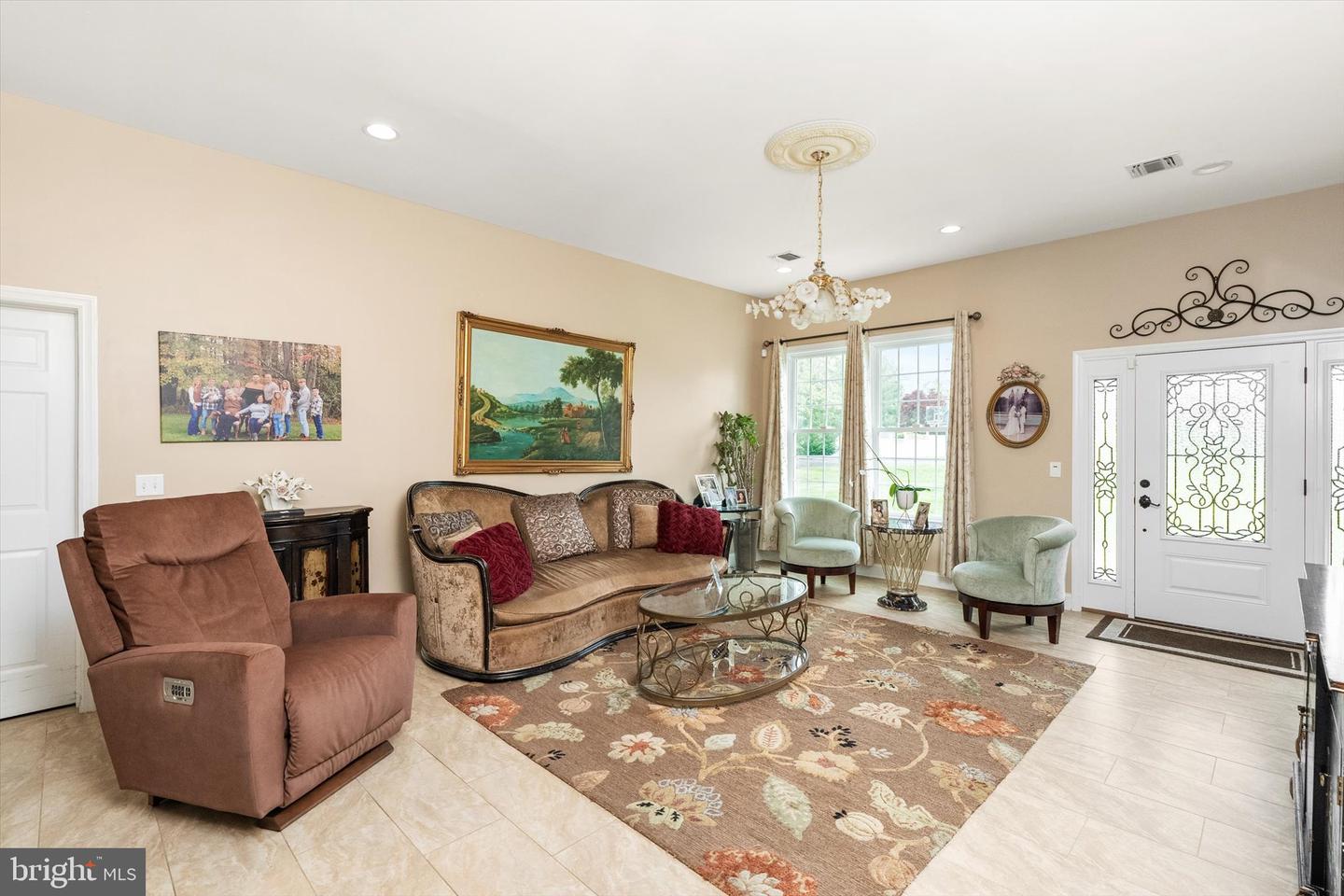 Robbinsville, New Jersey, 08691, United States, 6 Bedrooms Bedrooms, ,6 BathroomsBathrooms,Residential,Active,1953417