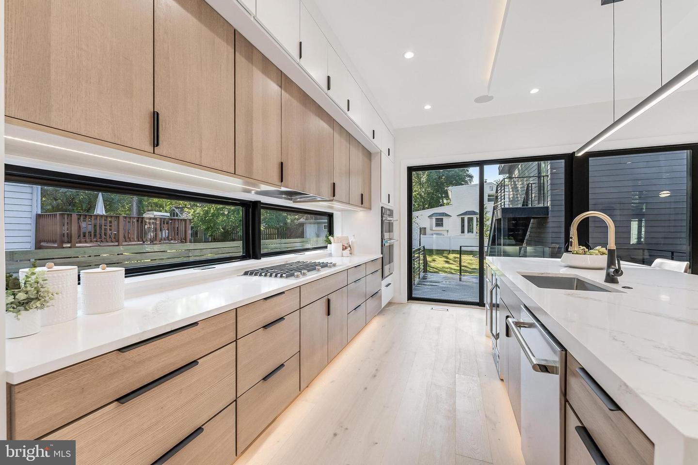 Falls Church, Virginia, 22042, United States, 5 Bedrooms Bedrooms, ,5 BathroomsBathrooms,Residential,Active,1945048