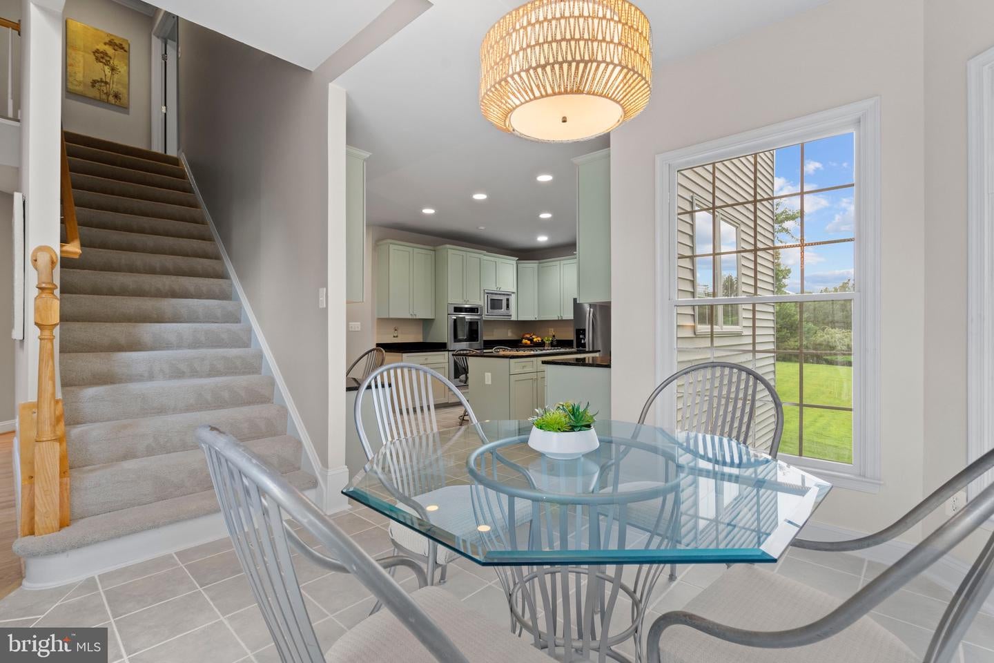Oakton, Virginia, 22124, United States, 5 Bedrooms Bedrooms, ,5 BathroomsBathrooms,Residential,Active,1926902