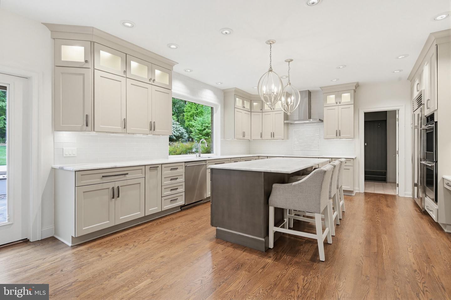 Ellicott City, Maryland, 21042, United States, 5 Bedrooms Bedrooms, ,5 BathroomsBathrooms,Residential,Active,2043423