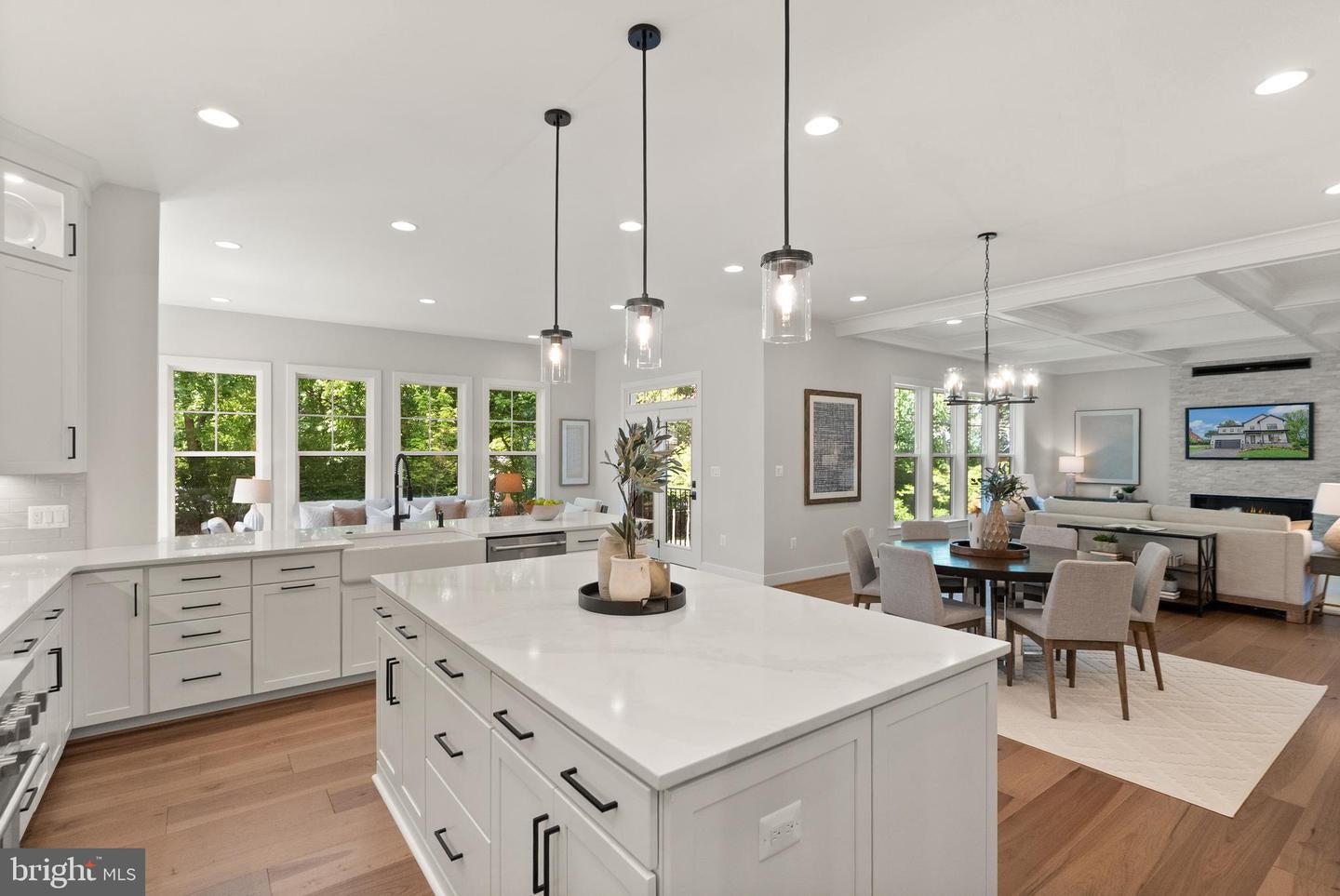 Falls Church, Virginia, 22046, United States, 7 Bedrooms Bedrooms, ,7 BathroomsBathrooms,Residential,Active,1798016