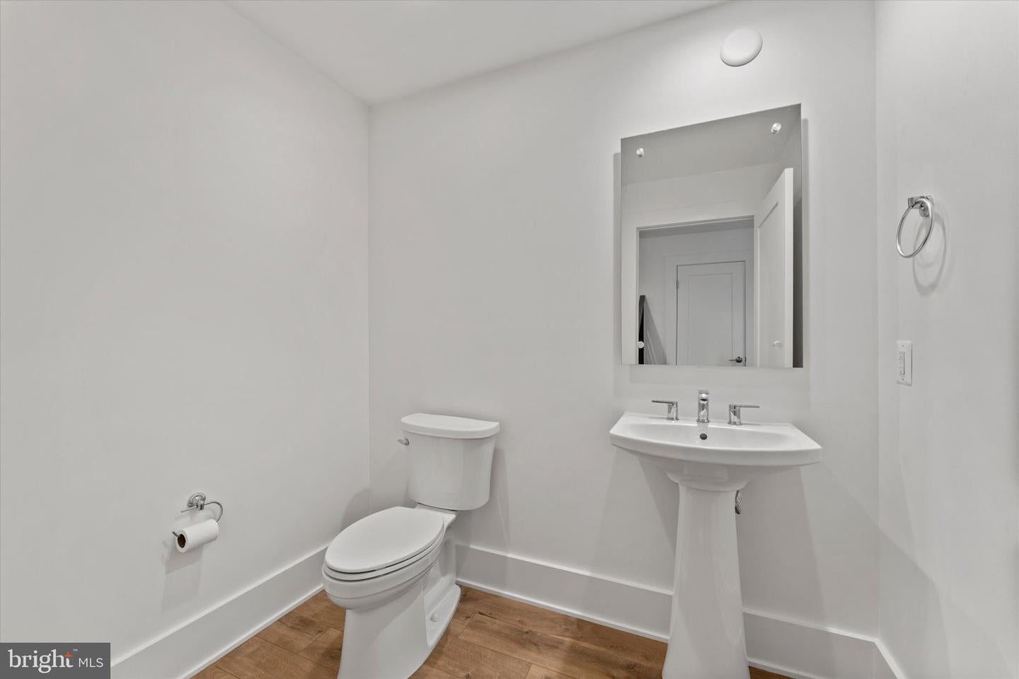 Potomac, Maryland, 20854, United States, 4 Bedrooms Bedrooms, ,5 BathroomsBathrooms,Residential,Active,1961966