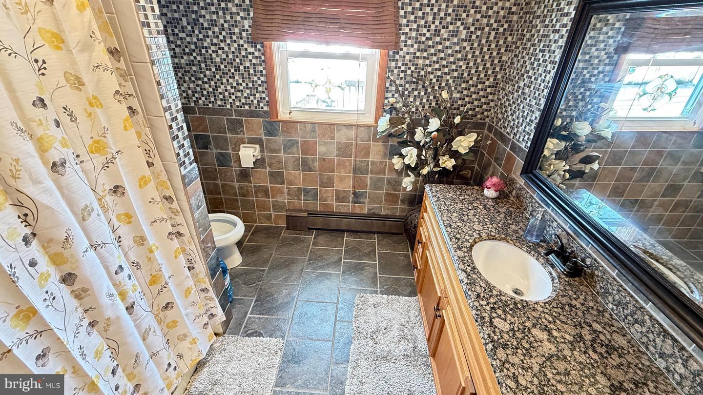 Waymart, Pennsylvania, 18472, United States, 4 Bedrooms Bedrooms, ,2 BathroomsBathrooms,Residential,Active,2007156