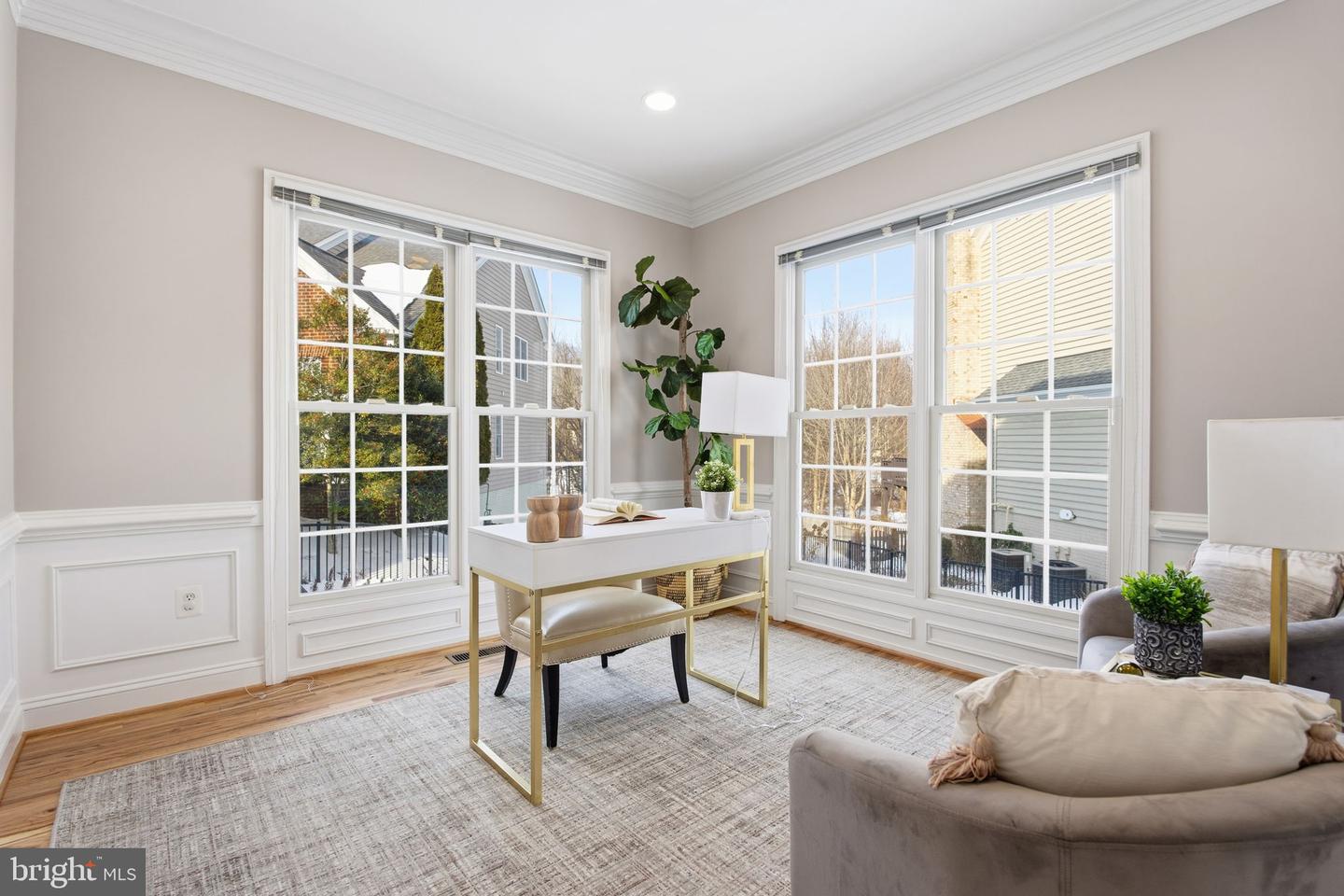 Rockville, Maryland, 20850, United States, 5 Bedrooms Bedrooms, ,5 BathroomsBathrooms,Residential,Active,2015808