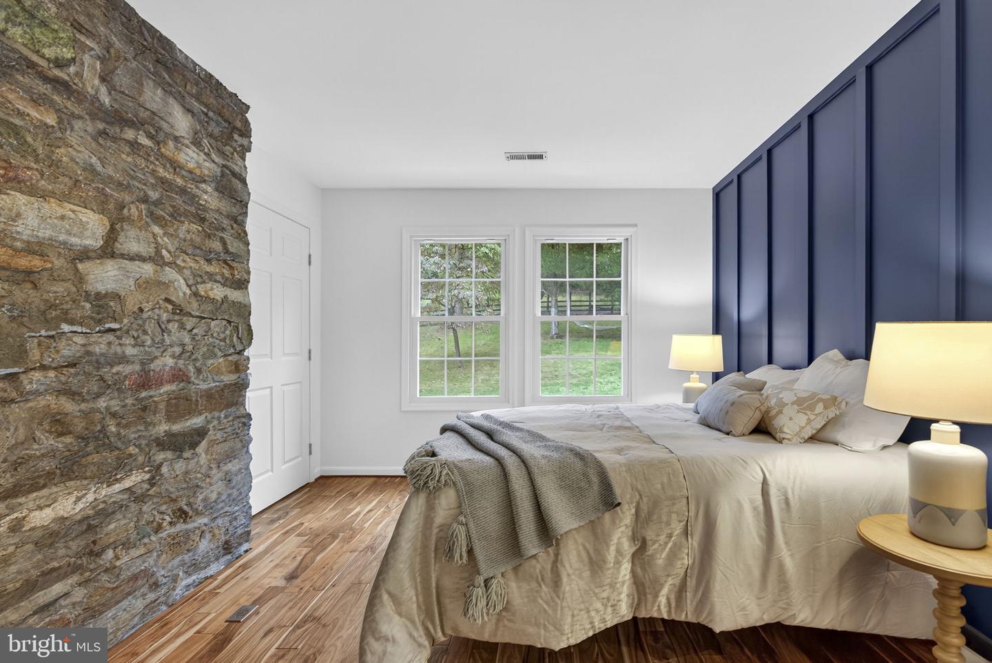 Lovettsville, Virginia, 20180, United States, ,2 BathroomsBathrooms,Residential,Active,1954034