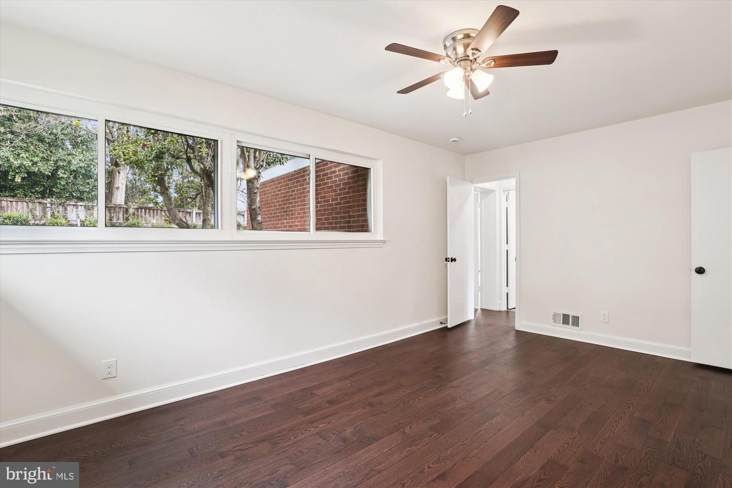 Arlington, Virginia, 22207, United States, 3 Bedrooms Bedrooms, ,3 BathroomsBathrooms,Residential,Active,2012923