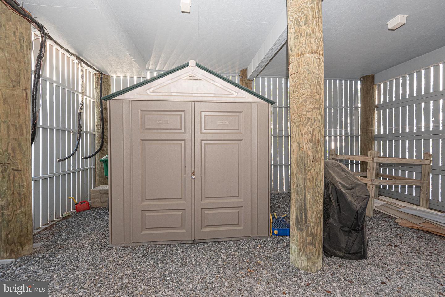 Fenwick Island, Delaware, 19944, United States, 5 Bedrooms Bedrooms, ,4 BathroomsBathrooms,Residential,Active,1998592