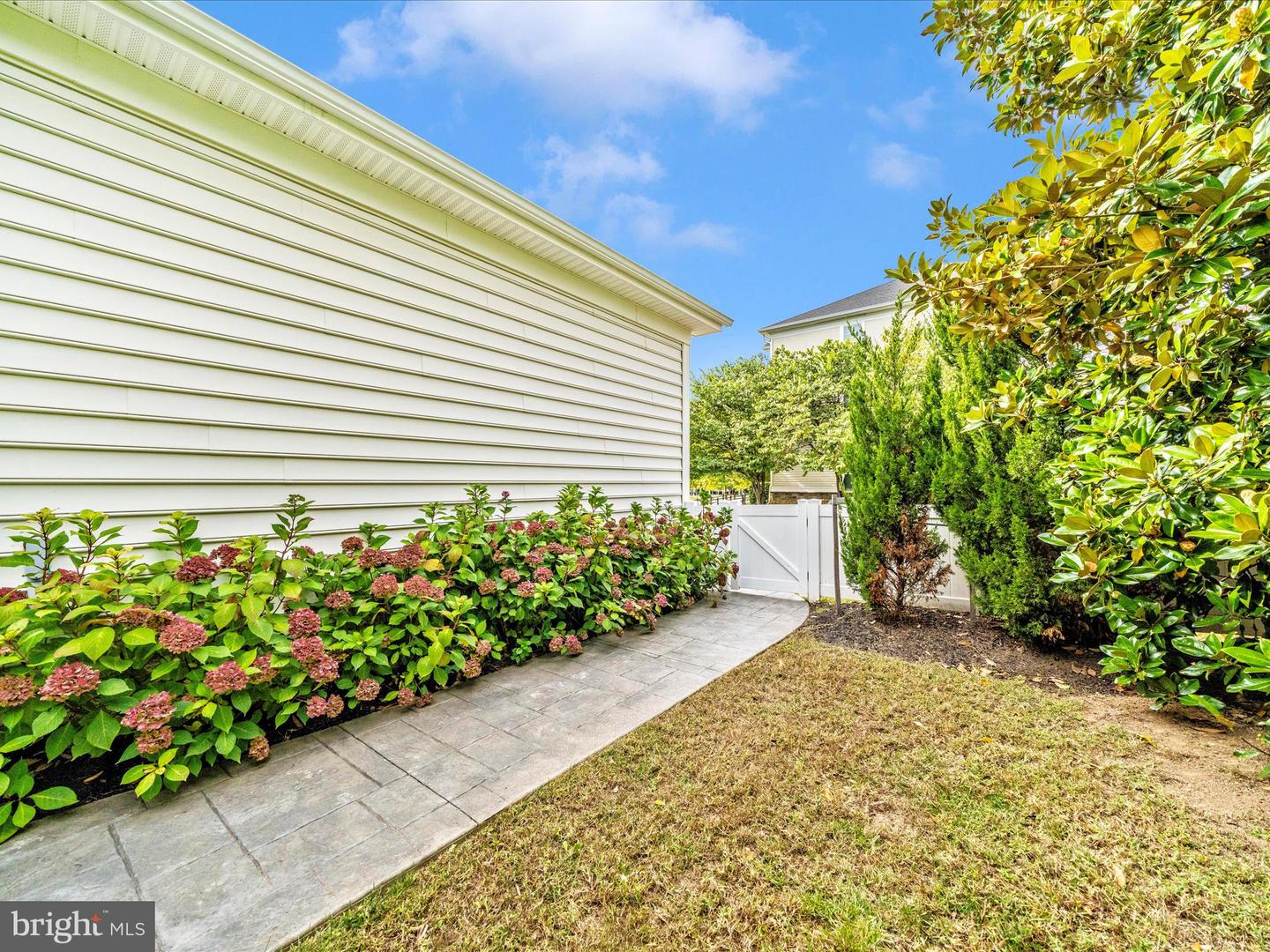 Clarksburg, Maryland, 20871, United States, 5 Bedrooms Bedrooms, ,4 BathroomsBathrooms,Residential,Active,1967123