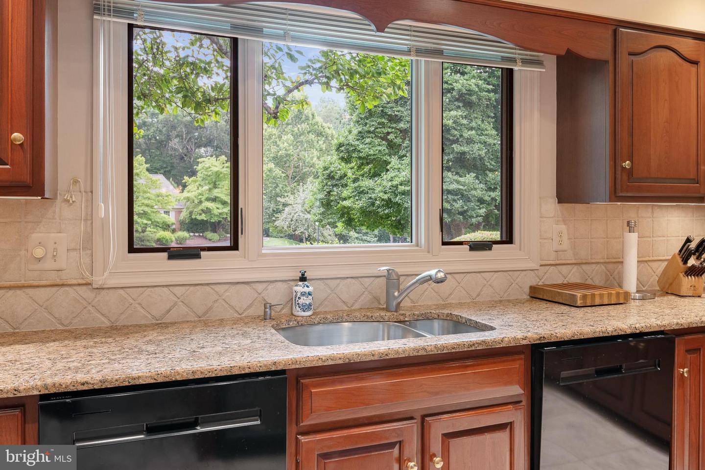 Potomac, Maryland, 20854, United States, 5 Bedrooms Bedrooms, ,6 BathroomsBathrooms,Residential,Active,1988488