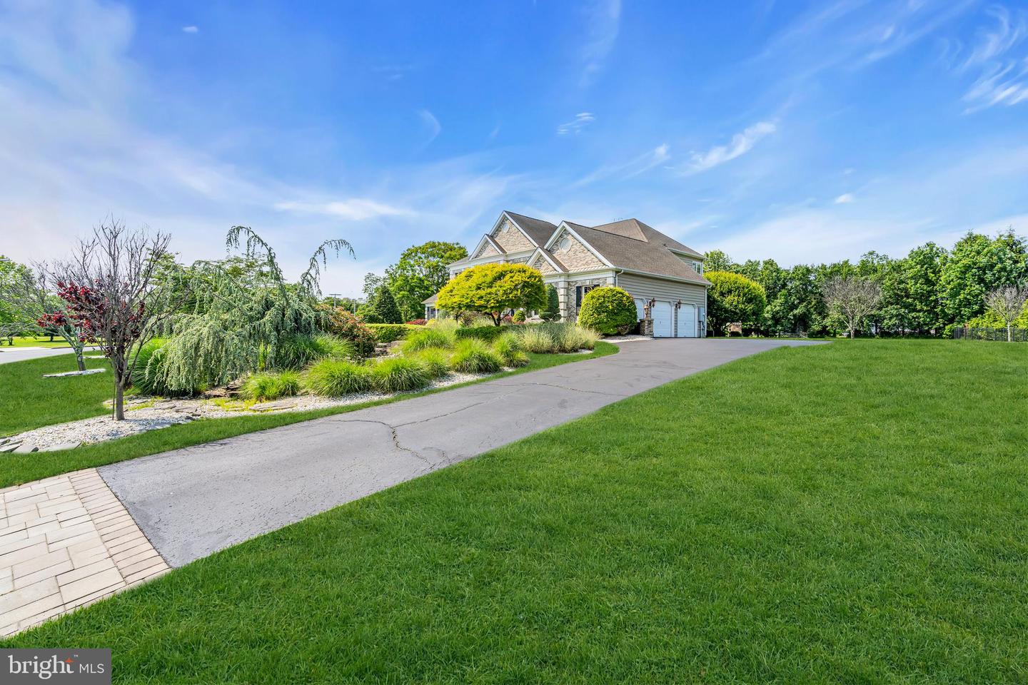 Farmingdale, New Jersey, 07727, United States, ,6 BathroomsBathrooms,Residential,Active,1868131