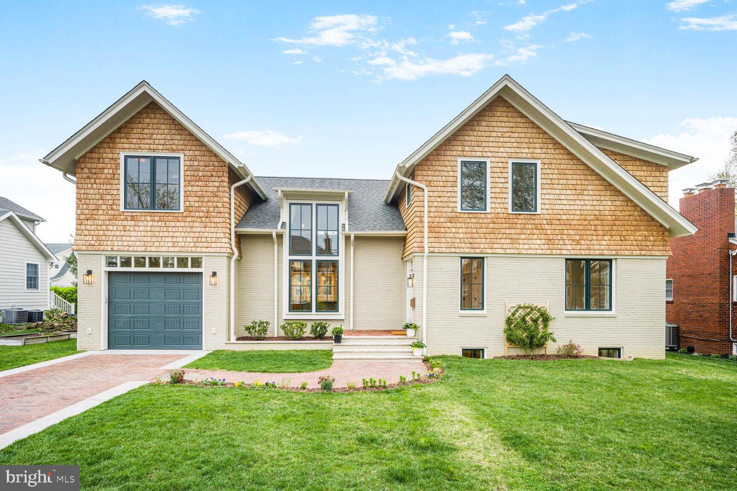 Alexandria, Virginia, 22301, United States, 6 Bedrooms Bedrooms, ,6 BathroomsBathrooms,Residential,Active,1825083