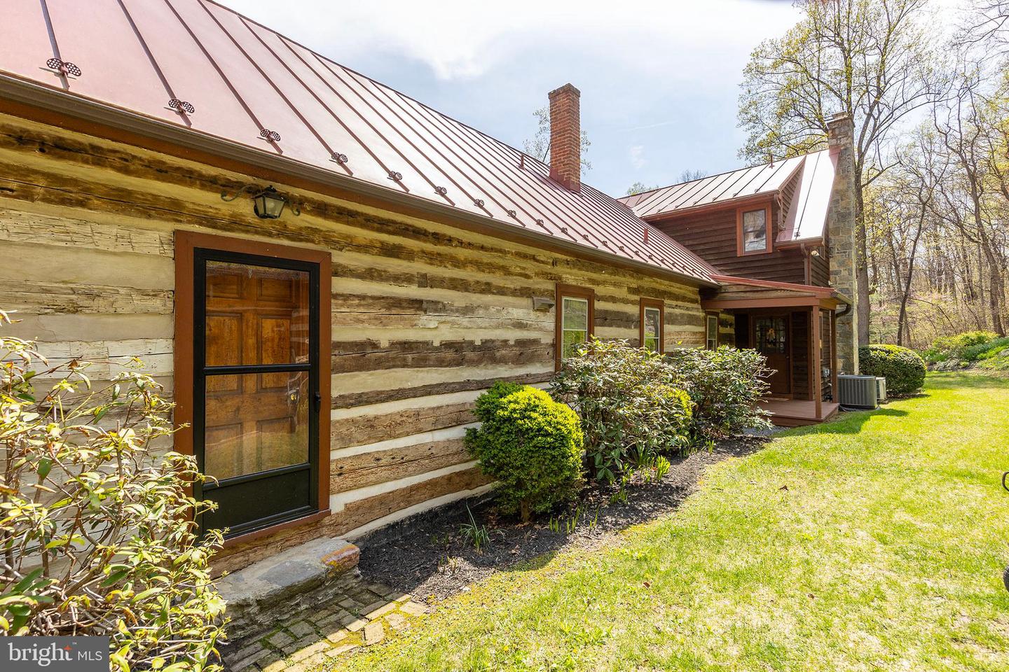 Winchester, Virginia, 22602, United States, 4 Bedrooms Bedrooms, ,4 BathroomsBathrooms,Residential,Active,2041509