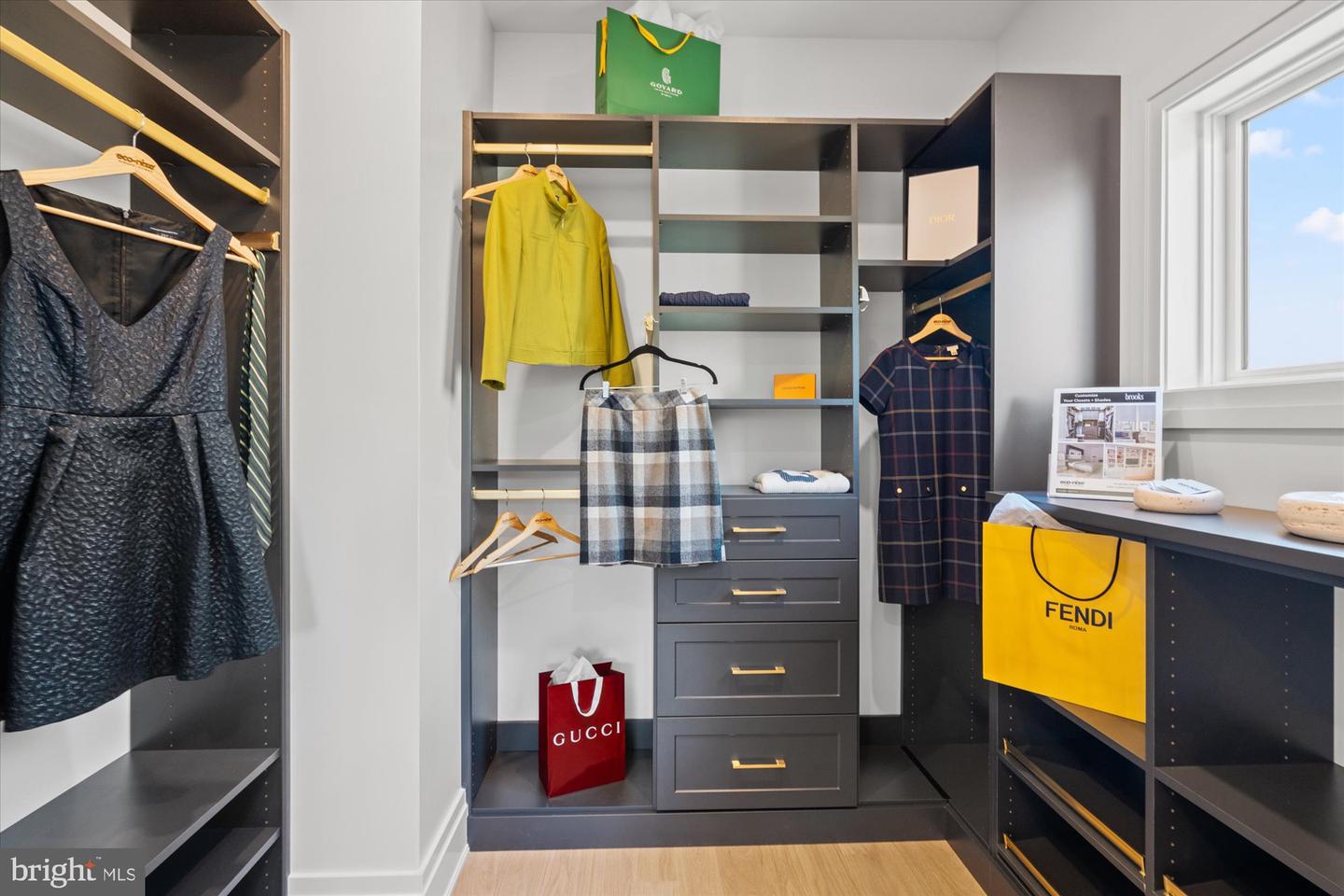 Alexandria, Virginia, 22314, United States, 4 Bedrooms Bedrooms, ,5 BathroomsBathrooms,Residential,Active,1962172