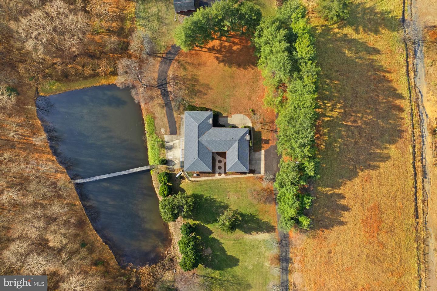 Amissville, Virginia, 20106, United States, 7 Bedrooms Bedrooms, ,4 BathroomsBathrooms,Residential,Active,2035089