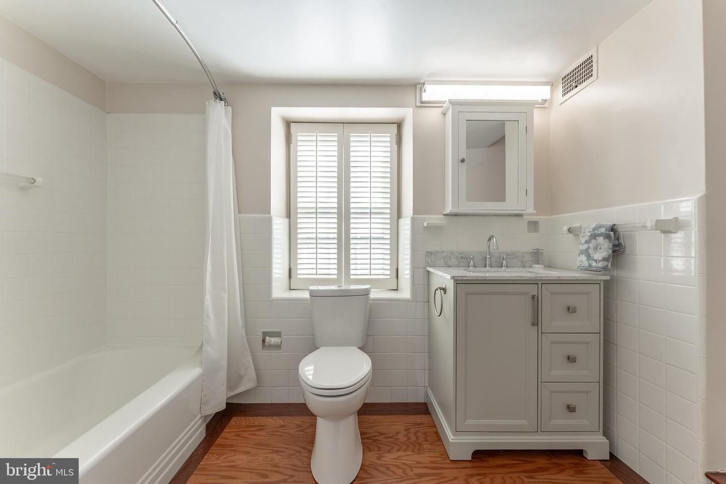 Jenkintown, Pennsylvania, 19046, United States, 6 Bedrooms Bedrooms, ,5 BathroomsBathrooms,Residential,Active,2010560