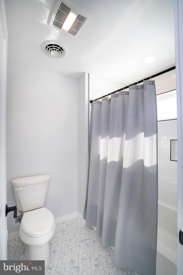 State College, Pennsylvania, 16801, United States, 5 Bedrooms Bedrooms, ,5 BathroomsBathrooms,Residential,Active,2015470