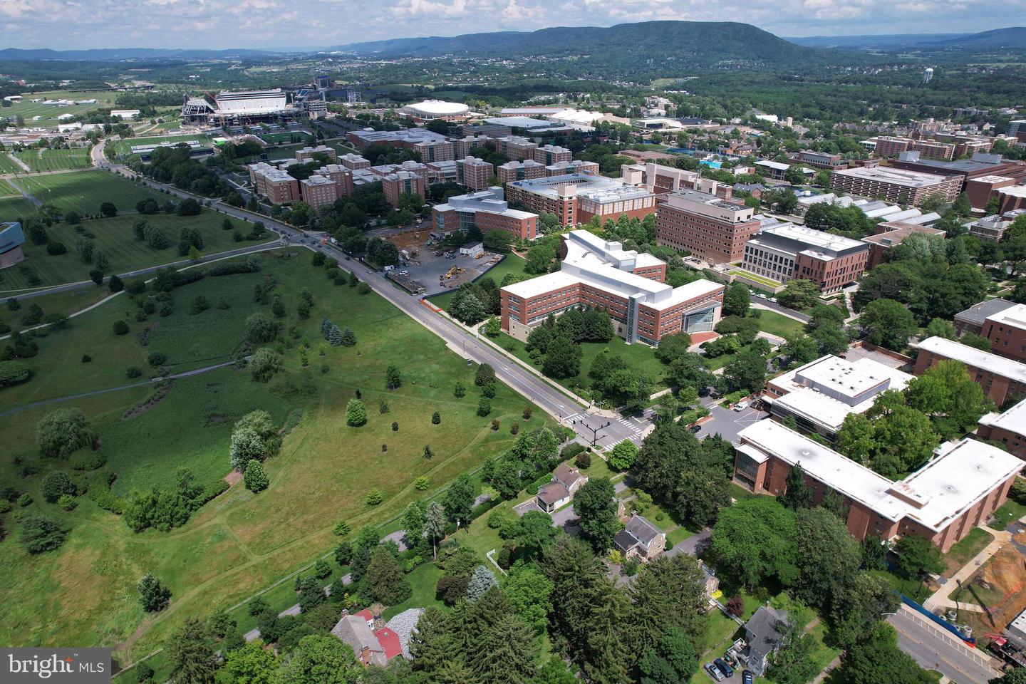 State College, Pennsylvania, 16803, United States, ,3 BathroomsBathrooms,Residential,Active,1867930