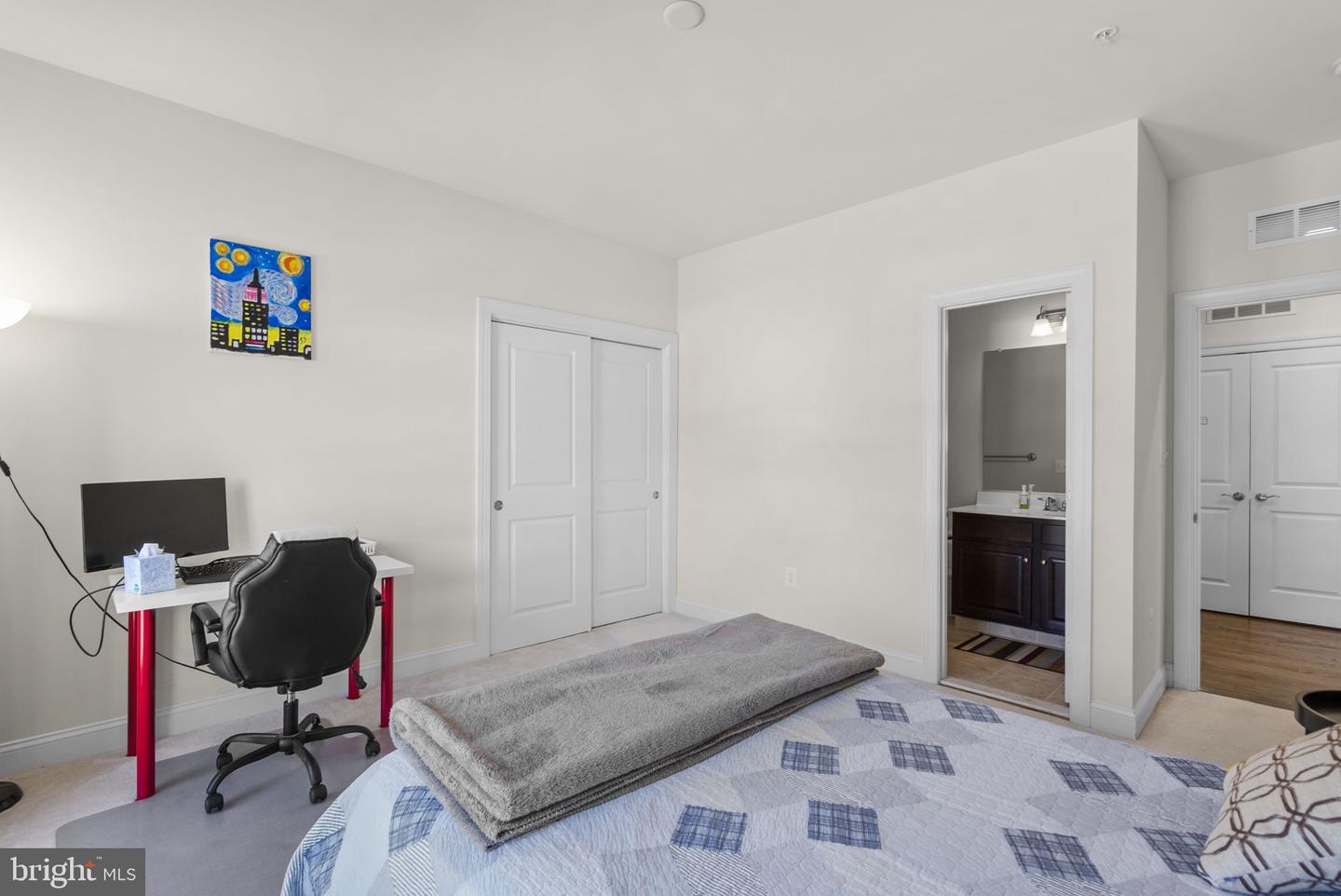 Clarksburg, Maryland, 20871, United States, 4 Bedrooms Bedrooms, ,4 BathroomsBathrooms,Residential,Active,2037095