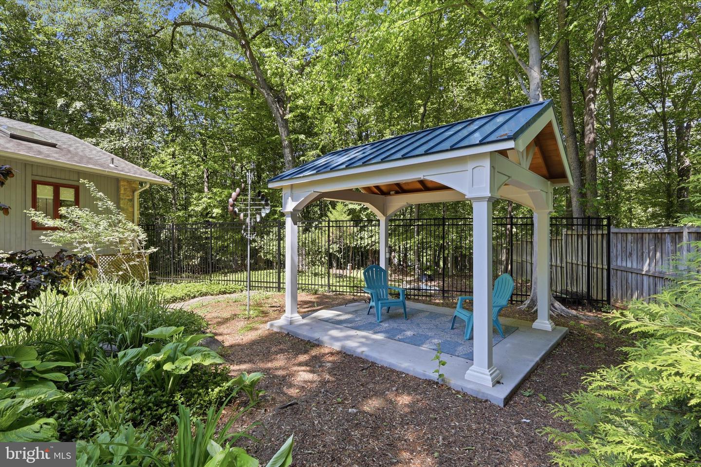 Great Falls, Virginia, 22066, United States, 4 Bedrooms Bedrooms, ,4 BathroomsBathrooms,Residential,Pending,2045715