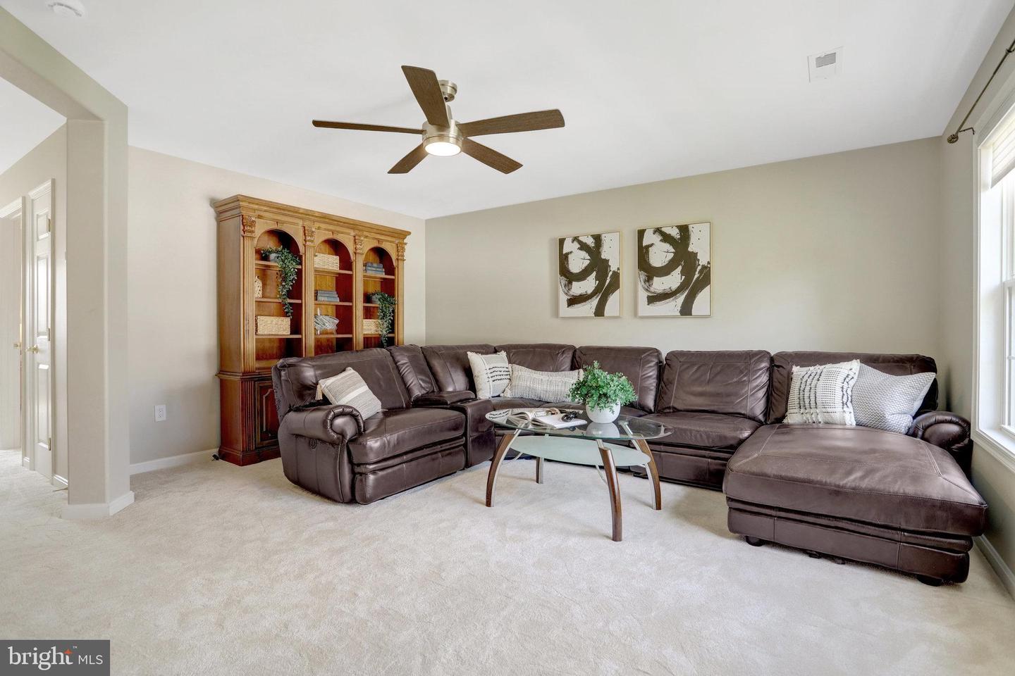 Springfield, Virginia, 22152, United States, 4 Bedrooms Bedrooms, ,4 BathroomsBathrooms,Residential,Active,1893217