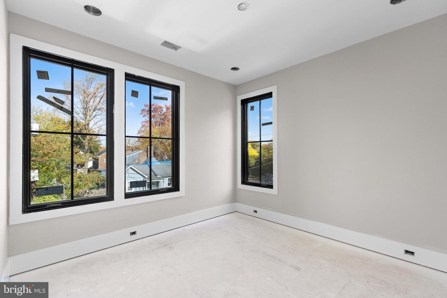 Arlington, Virginia, 22205, United States, 5 Bedrooms Bedrooms, ,6 BathroomsBathrooms,Residential,Active,1719221