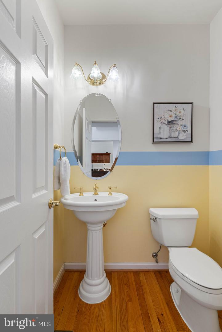 Springfield, Virginia, 22153, United States, 6 Bedrooms Bedrooms, ,6 BathroomsBathrooms,Residential,Active,2044593