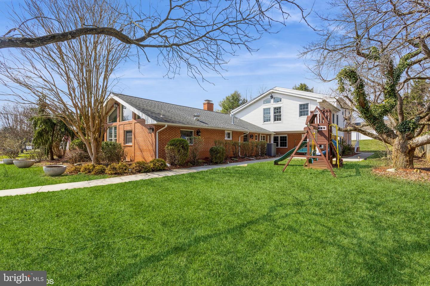 Baltimore, Maryland, 21208, United States, 7 Bedrooms Bedrooms, ,7 BathroomsBathrooms,Residential,Active,2043436