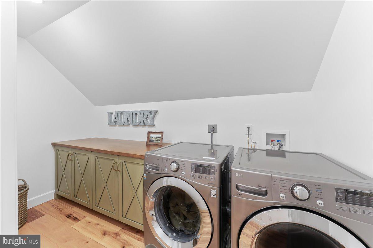 Wilmington, Delaware, 19807, United States, 5 Bedrooms Bedrooms, ,6 BathroomsBathrooms,Residential,Active,1988434