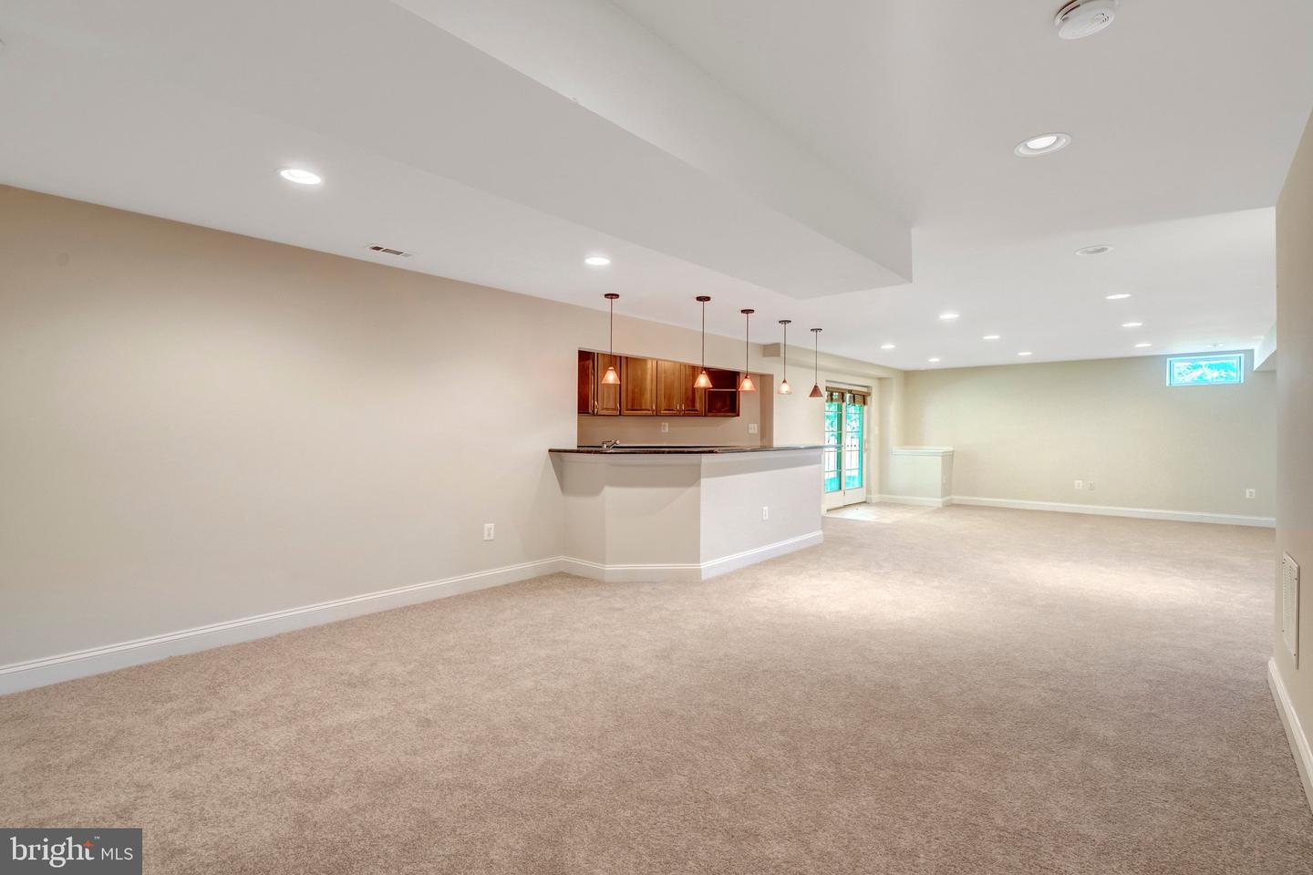 Haymarket, Virginia, 20169, United States, 5 Bedrooms Bedrooms, ,5 BathroomsBathrooms,Residential,Pending,2031766