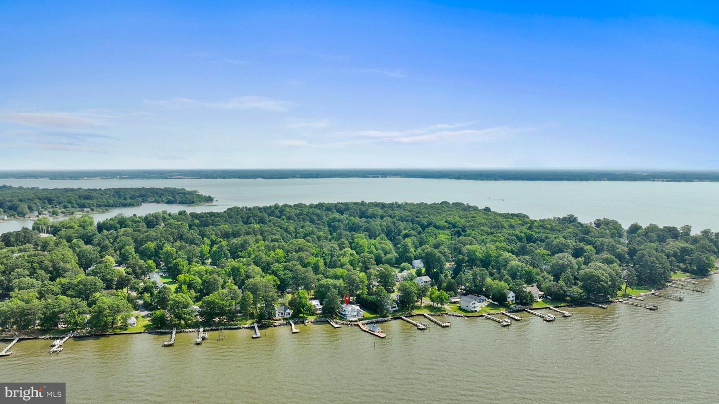 Cobb Island, Maryland, 20625, United States, 6 Bedrooms Bedrooms, ,6 BathroomsBathrooms,Residential,Contingent,1849506