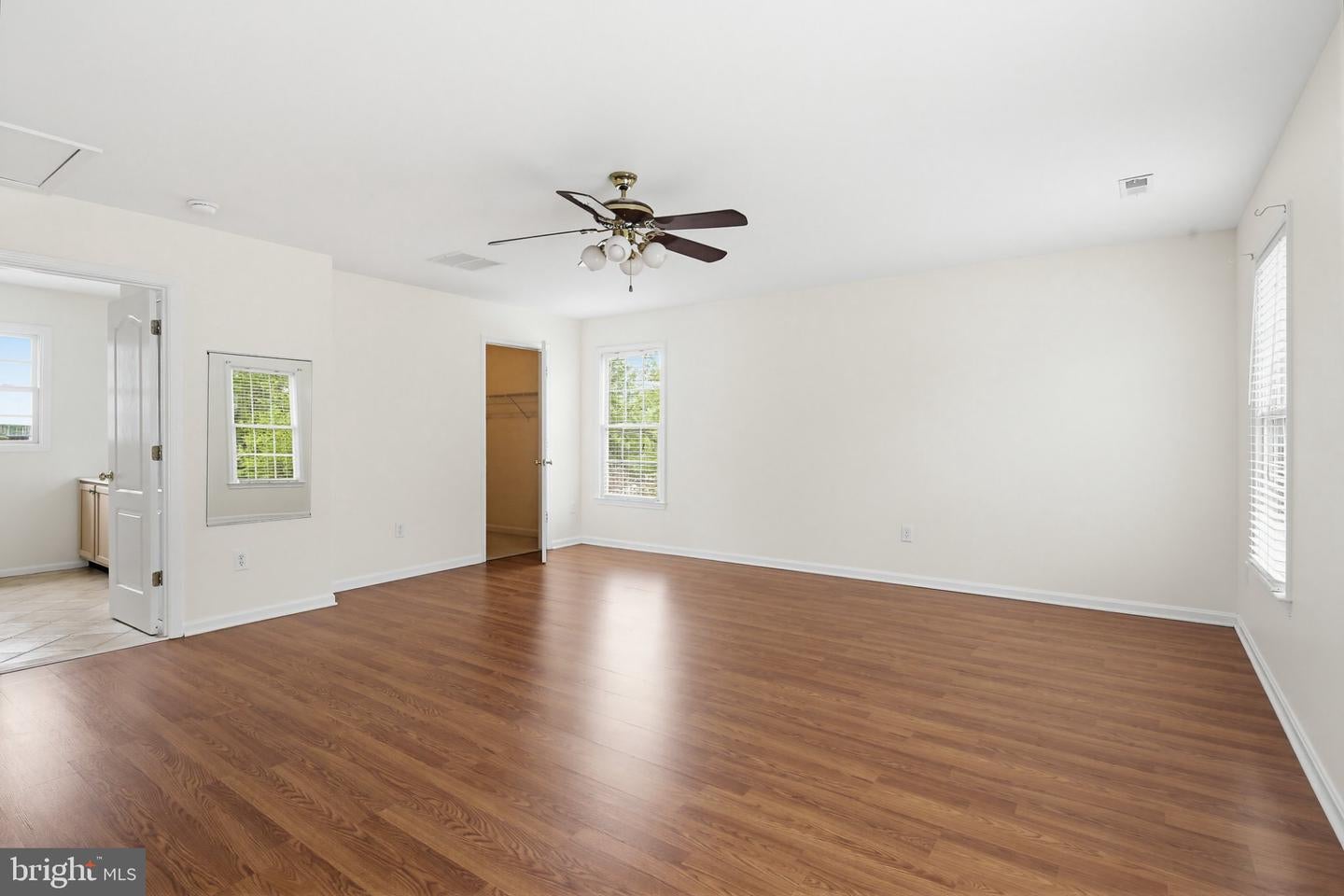 Edgewater, Maryland, 21037, United States, 3 Bedrooms Bedrooms, ,3 BathroomsBathrooms,Residential,Active,2028218