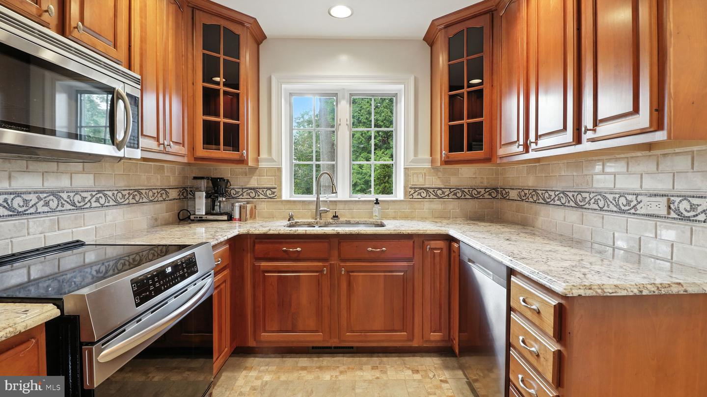 Alexandria, Virginia, 22308, United States, 4 Bedrooms Bedrooms, ,2 BathroomsBathrooms,Residential,Active,1936138