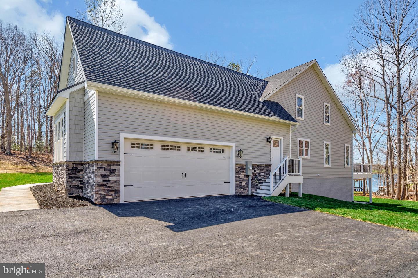 Bumpass, Virginia, 23024, United States, 5 Bedrooms Bedrooms, ,5 BathroomsBathrooms,Residential,Active,1877759