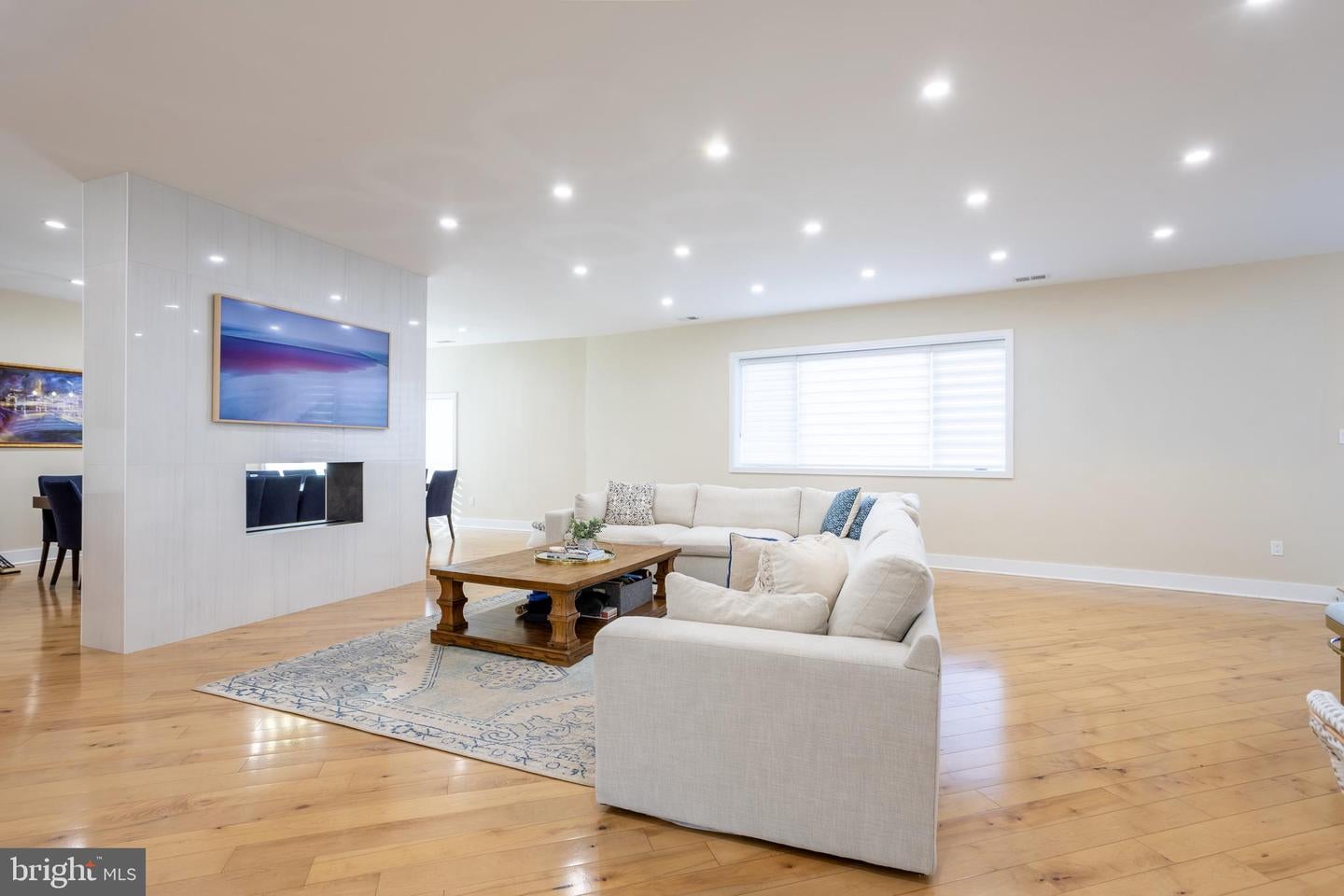 Pikesville, Maryland, 21208, United States, 6 Bedrooms Bedrooms, ,5 BathroomsBathrooms,Residential,Active,2010580