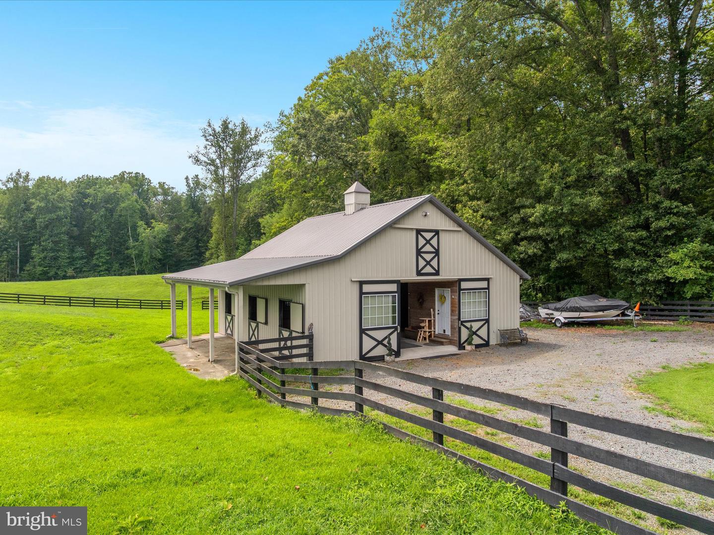 Amissville, Virginia, 20106, United States, 4 Bedrooms Bedrooms, ,4 BathroomsBathrooms,Residential,Active,1929462