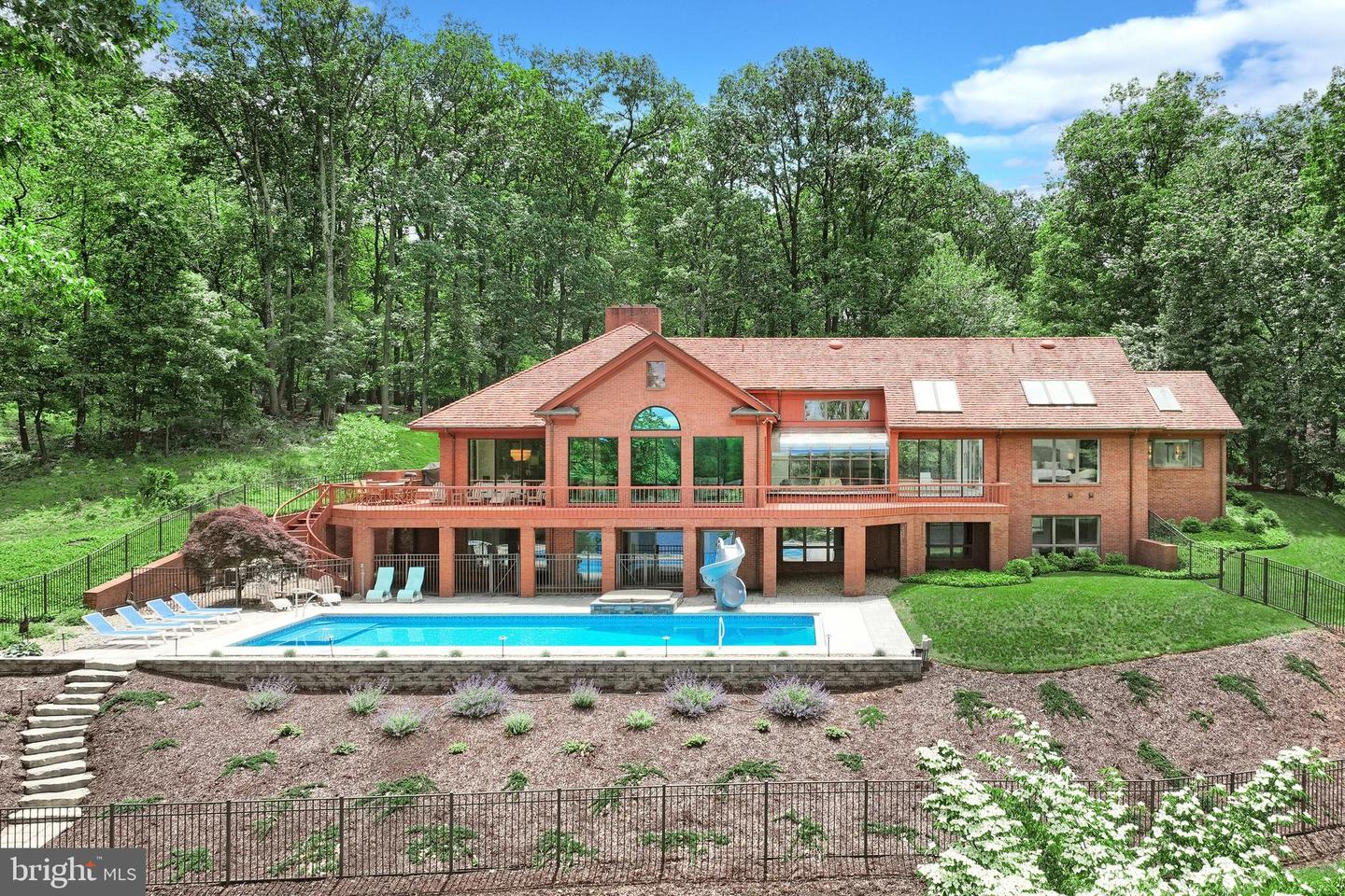 Spring Grove, Pennsylvania, 17362, United States, 6 Bedrooms Bedrooms, ,6 BathroomsBathrooms,Residential,Active,1825088