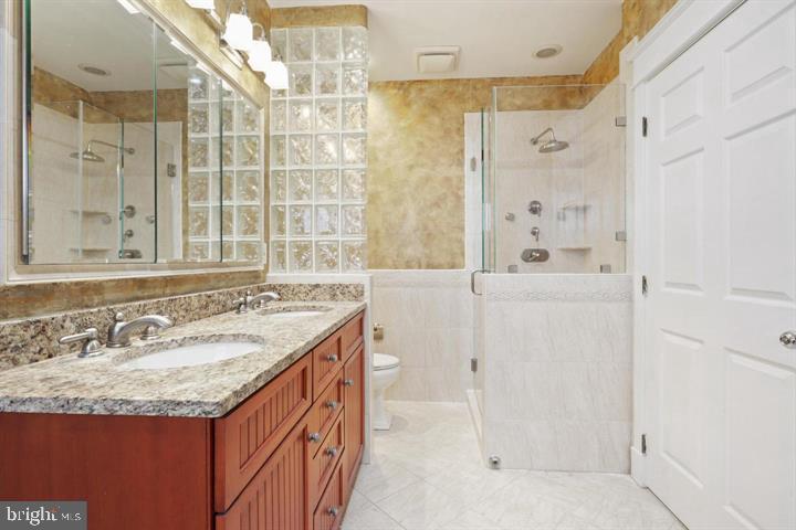Mclean, Virginia, 22101, United States, 3 Bedrooms Bedrooms, ,3 BathroomsBathrooms,Residential,Active,1922333