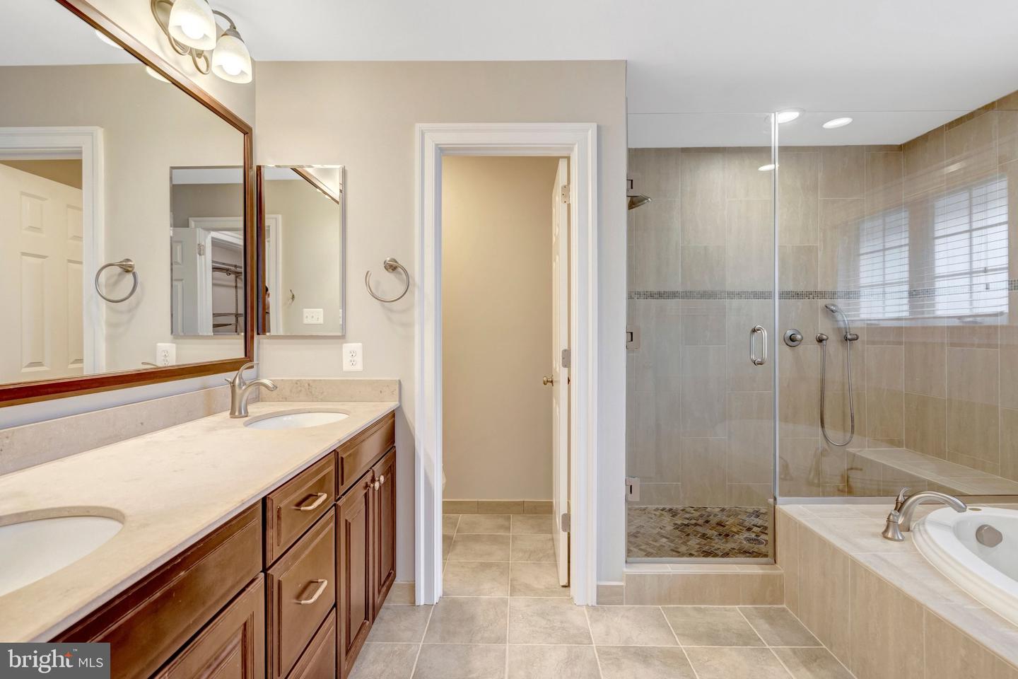 Fairfax, Virginia, 22030, United States, 4 Bedrooms Bedrooms, ,3 BathroomsBathrooms,Residential,Active,2045005