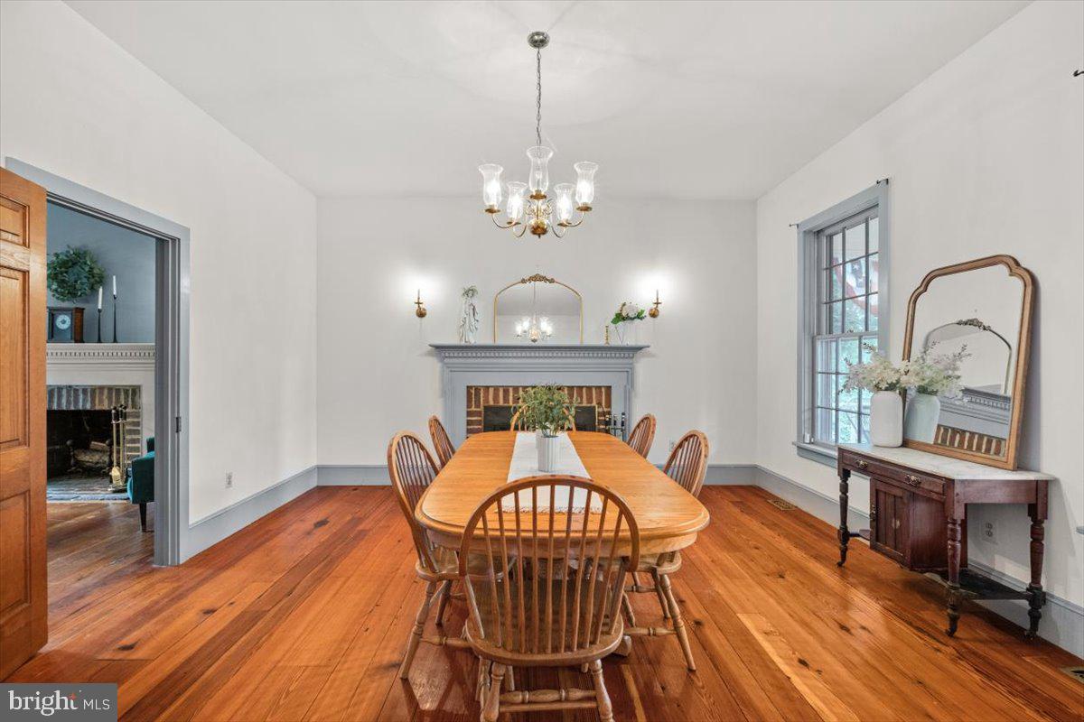 Nokesville, Virginia, 20181, United States, 4 Bedrooms Bedrooms, ,4 BathroomsBathrooms,Residential,Active,1909876