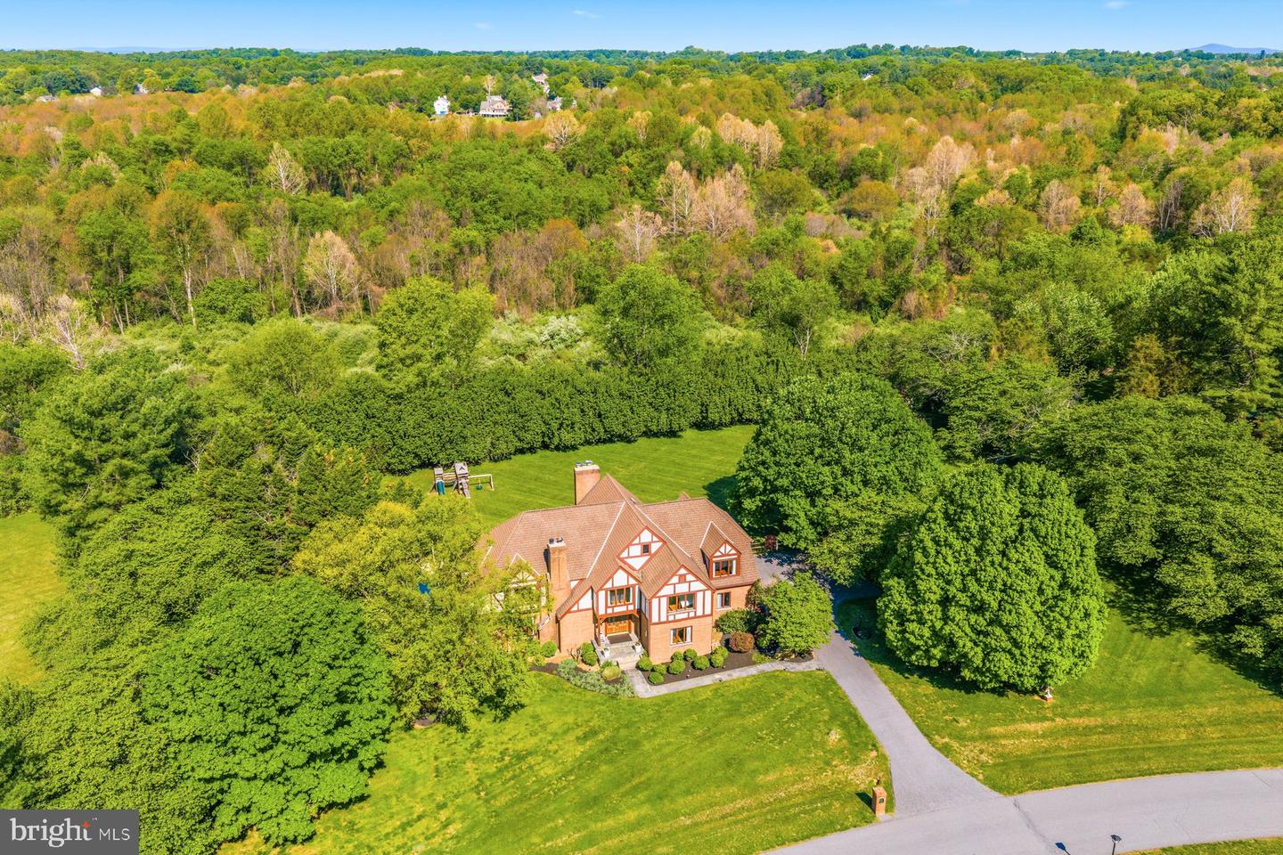 North Potomac, Maryland, 20878, United States, 5 Bedrooms Bedrooms, ,6 BathroomsBathrooms,Residential,Active,2045699