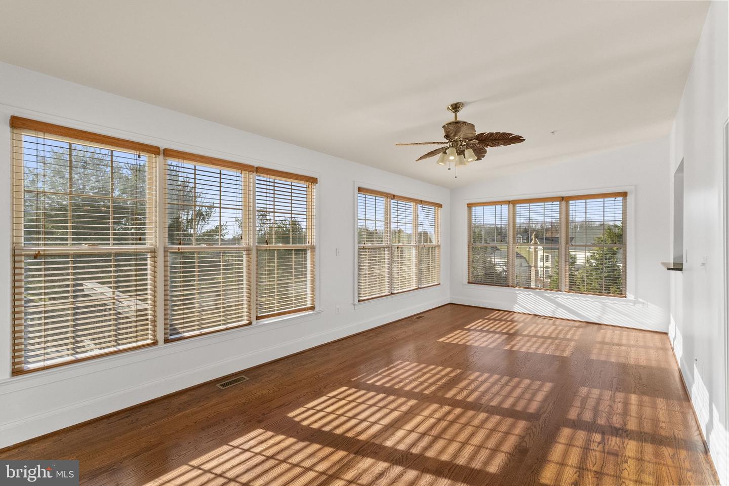 Clarksburg, Maryland, 20871, United States, 5 Bedrooms Bedrooms, ,5 BathroomsBathrooms,Residential,Active,2001354