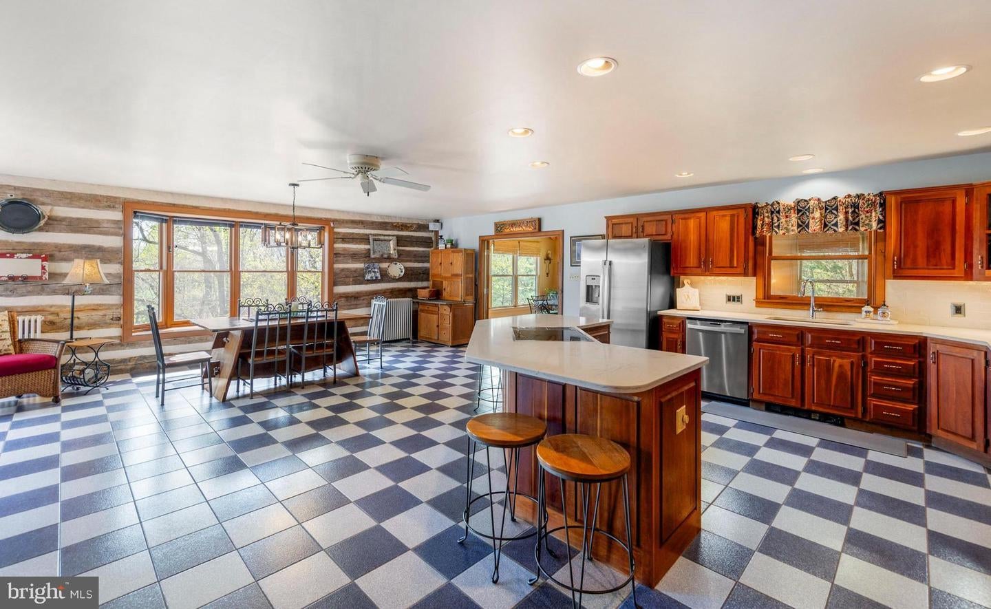 Winchester, Virginia, 22602, United States, 4 Bedrooms Bedrooms, ,4 BathroomsBathrooms,Residential,Active,1771431