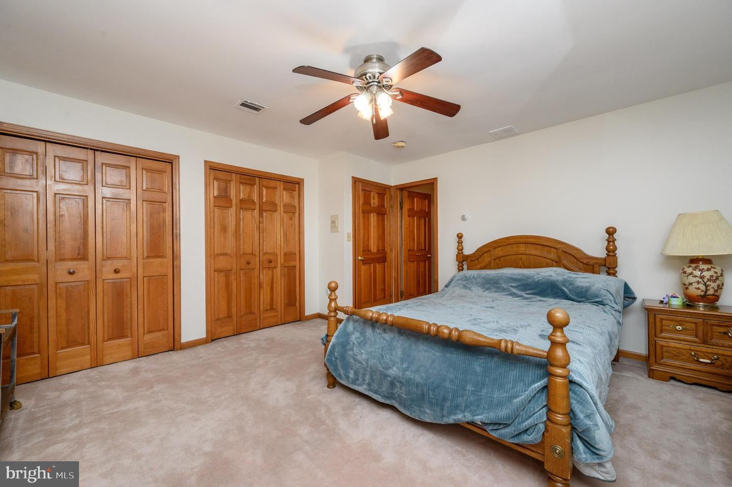 Monmouth Junction, New Jersey, 08852, United States, 5 Bedrooms Bedrooms, ,5 BathroomsBathrooms,Residential,Active,1987239